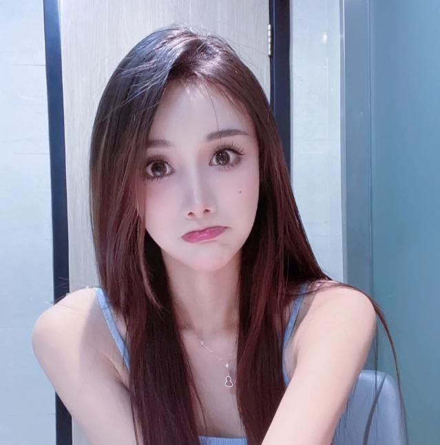 武汉年轻嫩妹