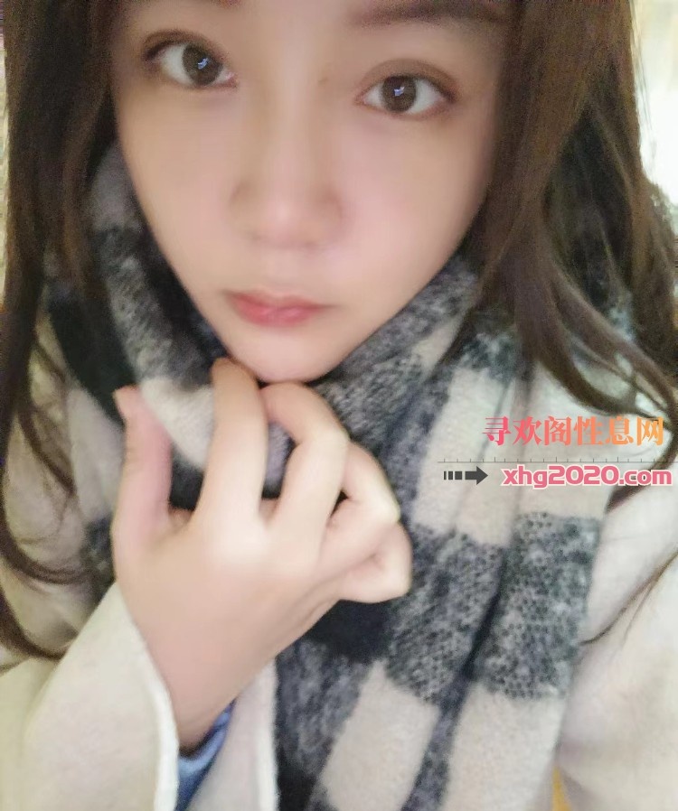 馒头穴小秘书