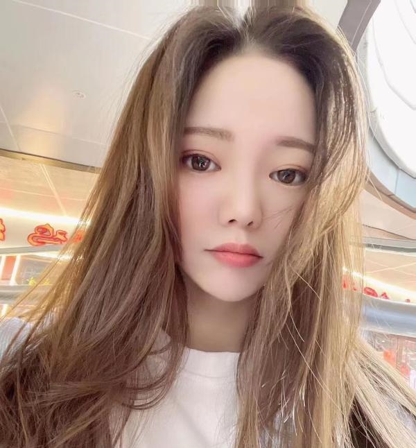 秦淮区呆萌美女