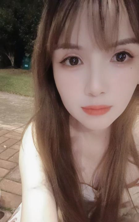 南京美女洛洛