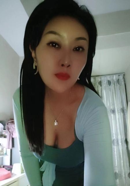 白云三元里服务型少妇