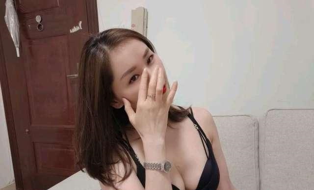 杨浦佳佳