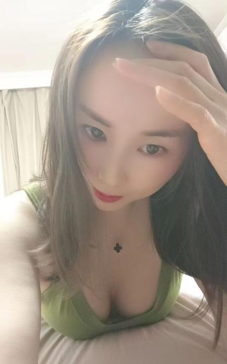 杨浦佳佳
