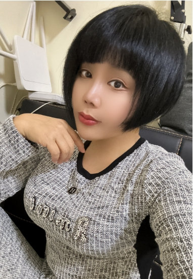胸大臀肥短发服务型