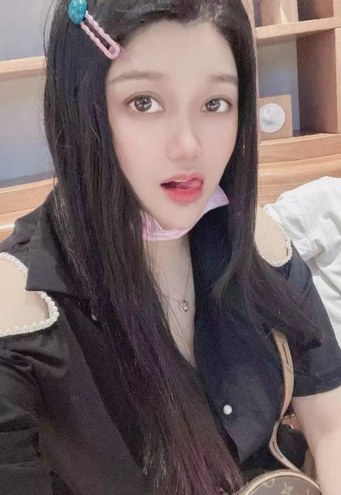 瑶海大胸妹