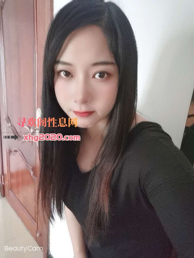 年轻漂亮的朵朵宝