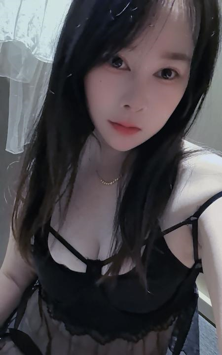 白嫩小骚女