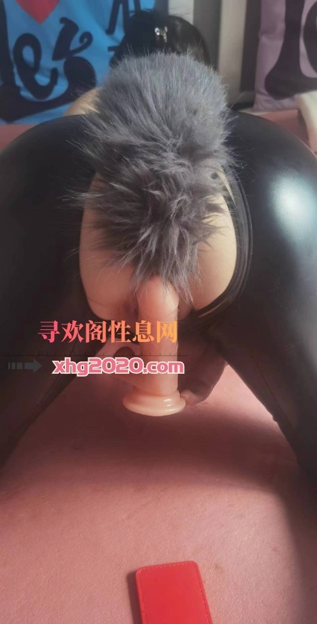 潮喷三通骚妇