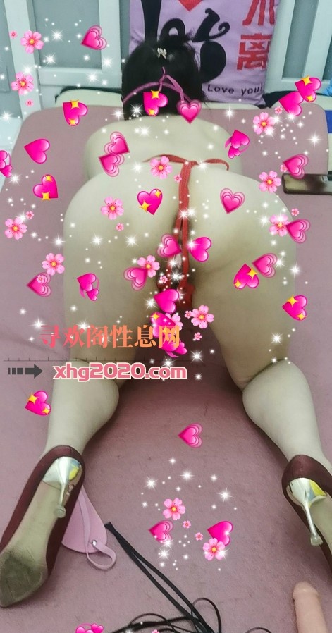 潮喷三通骚妇