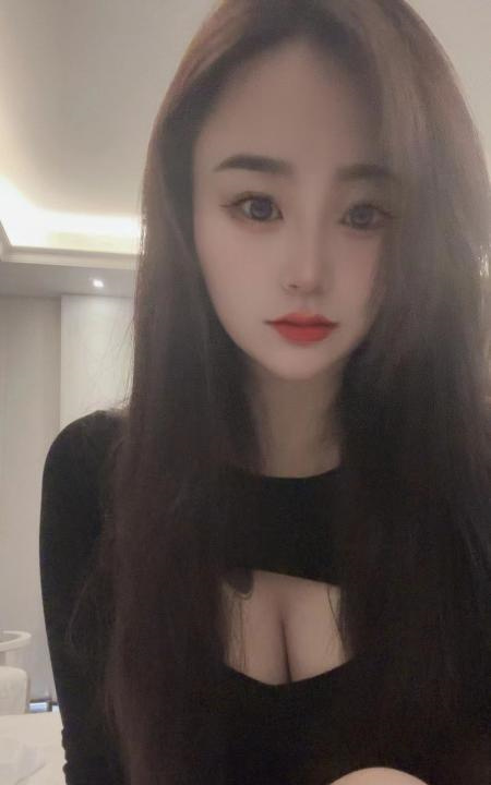 实惠服务大胸妹