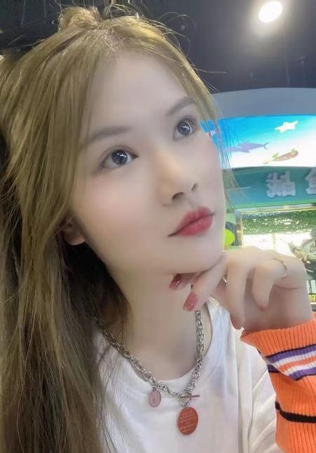 长腿美少女洋洋