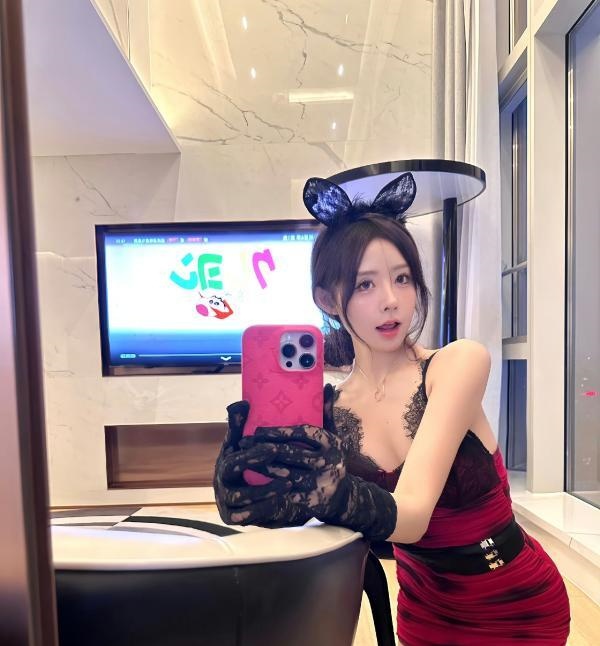 天河好身材小乔