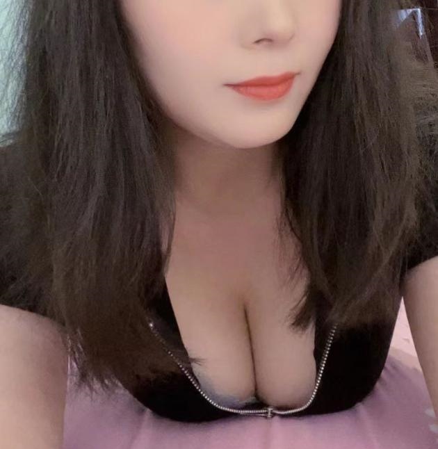 丰满性感熟女