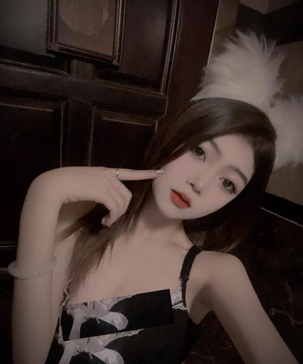 南山制服少妇