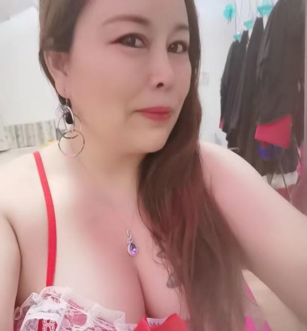 风骚熟女