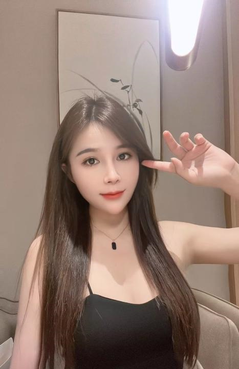 滨江模特梦香