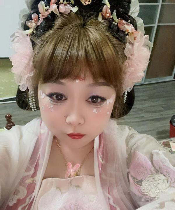 晚熟小胖妞
