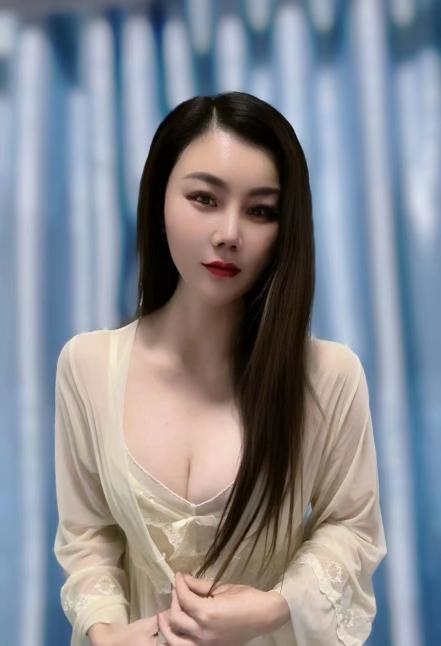 气质少妇悠悠