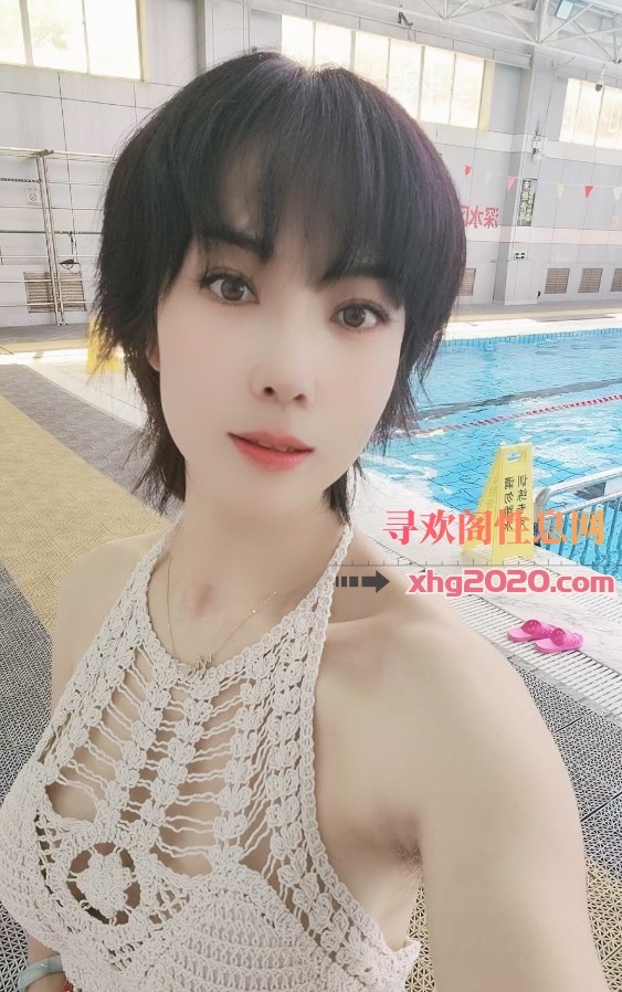 李家村短发美女