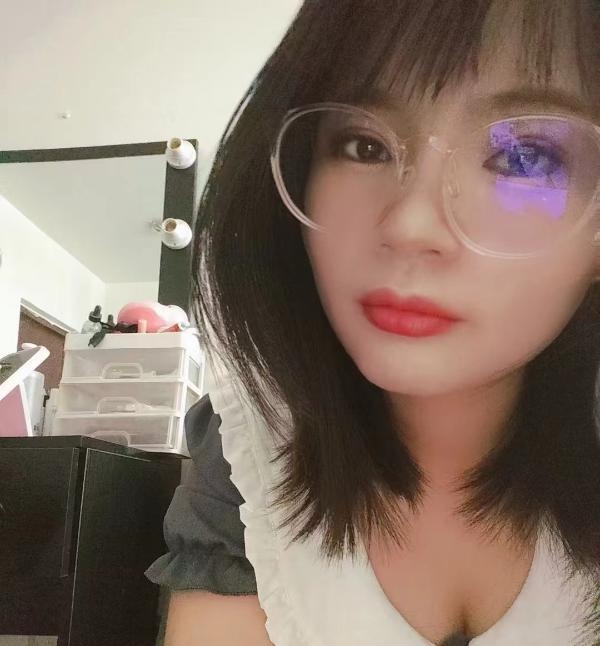 河东小女友珊珊