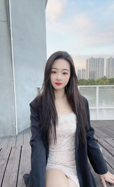 天然美女yoyo