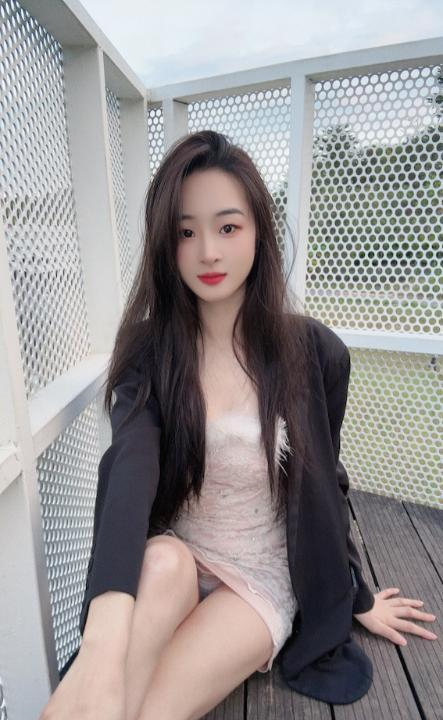 天然美女yoyo