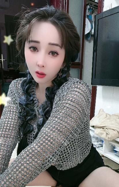 美妇大波西娅