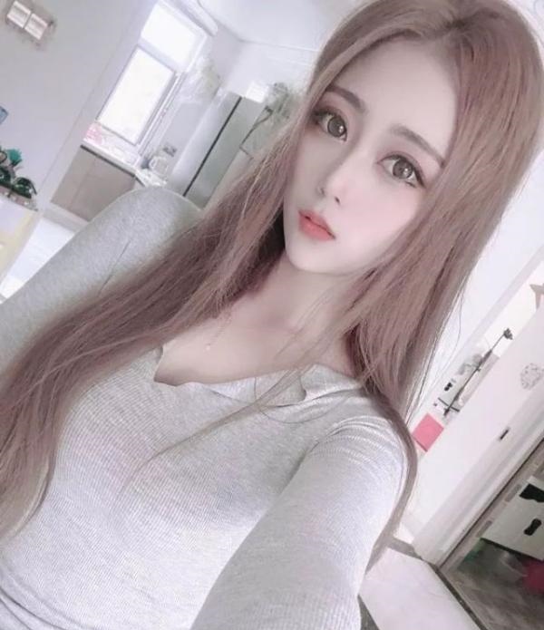 南京虹悦城小姐姐