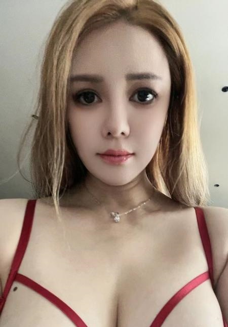 巨乳混血Gigi