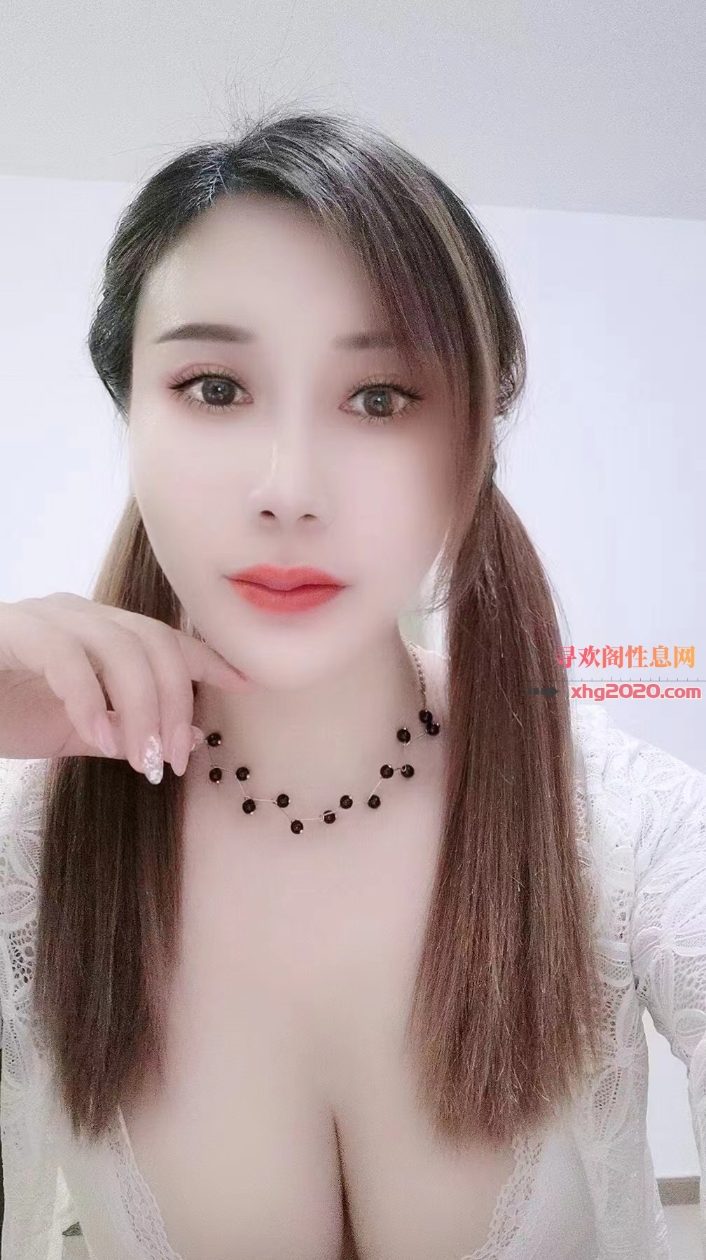 胸大丰满风骚女