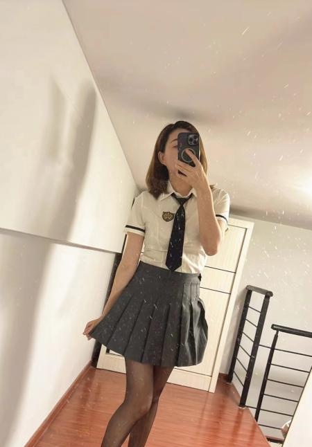 黑丝长腿老师 乐儿