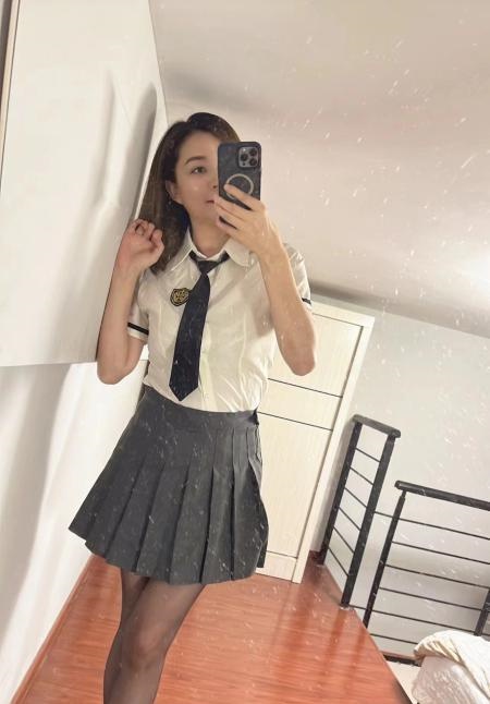 黑丝长腿老师 乐儿