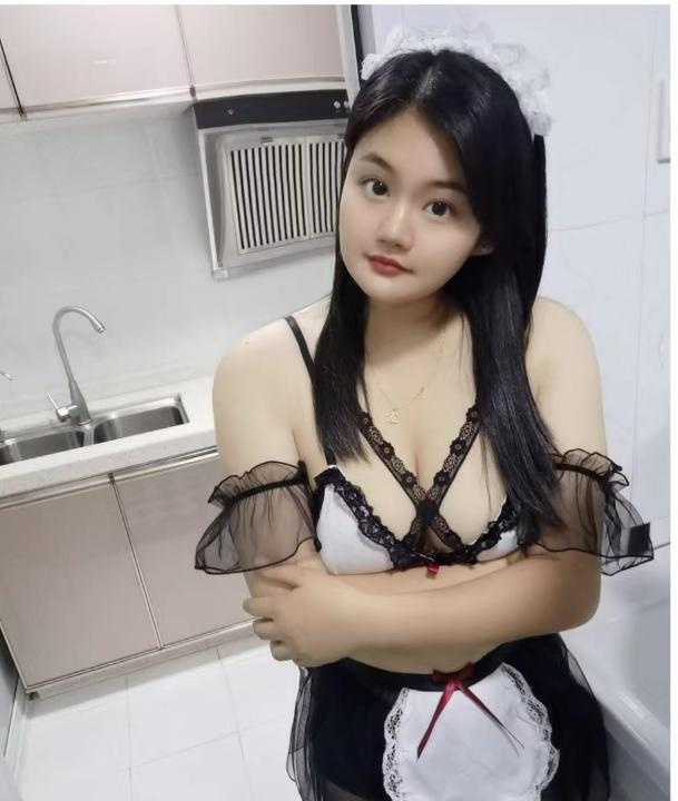 布吉水妹丫头