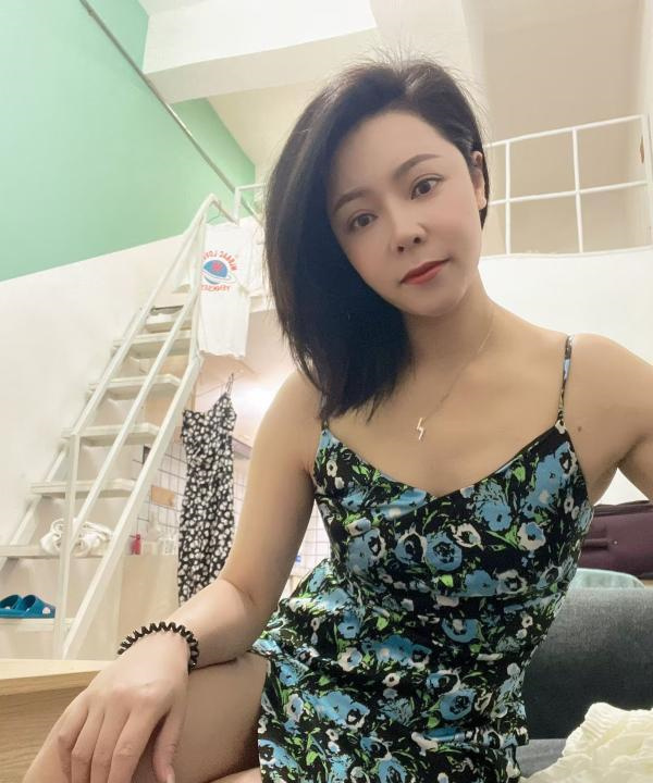 南开气质型御姐微微