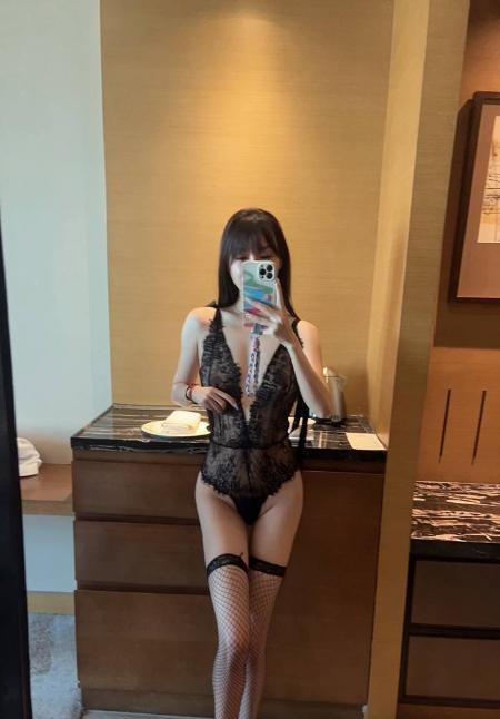 朝阳曼妙身材好骚妹