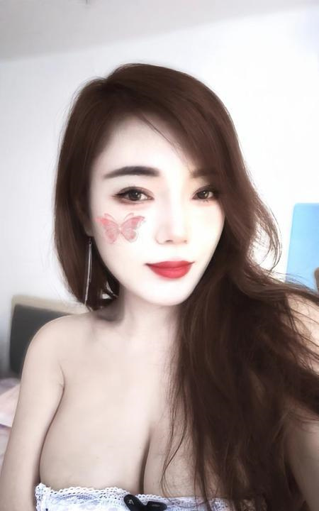 性感大奶瑜伽老师