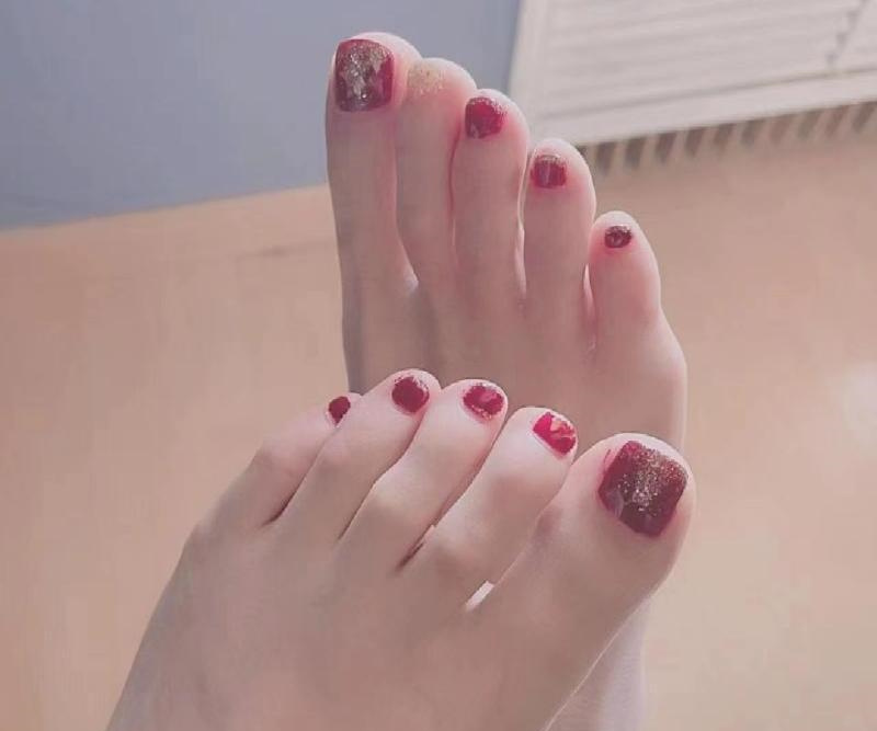 丝足按摩