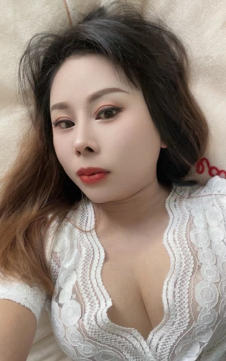六合大胸熟女