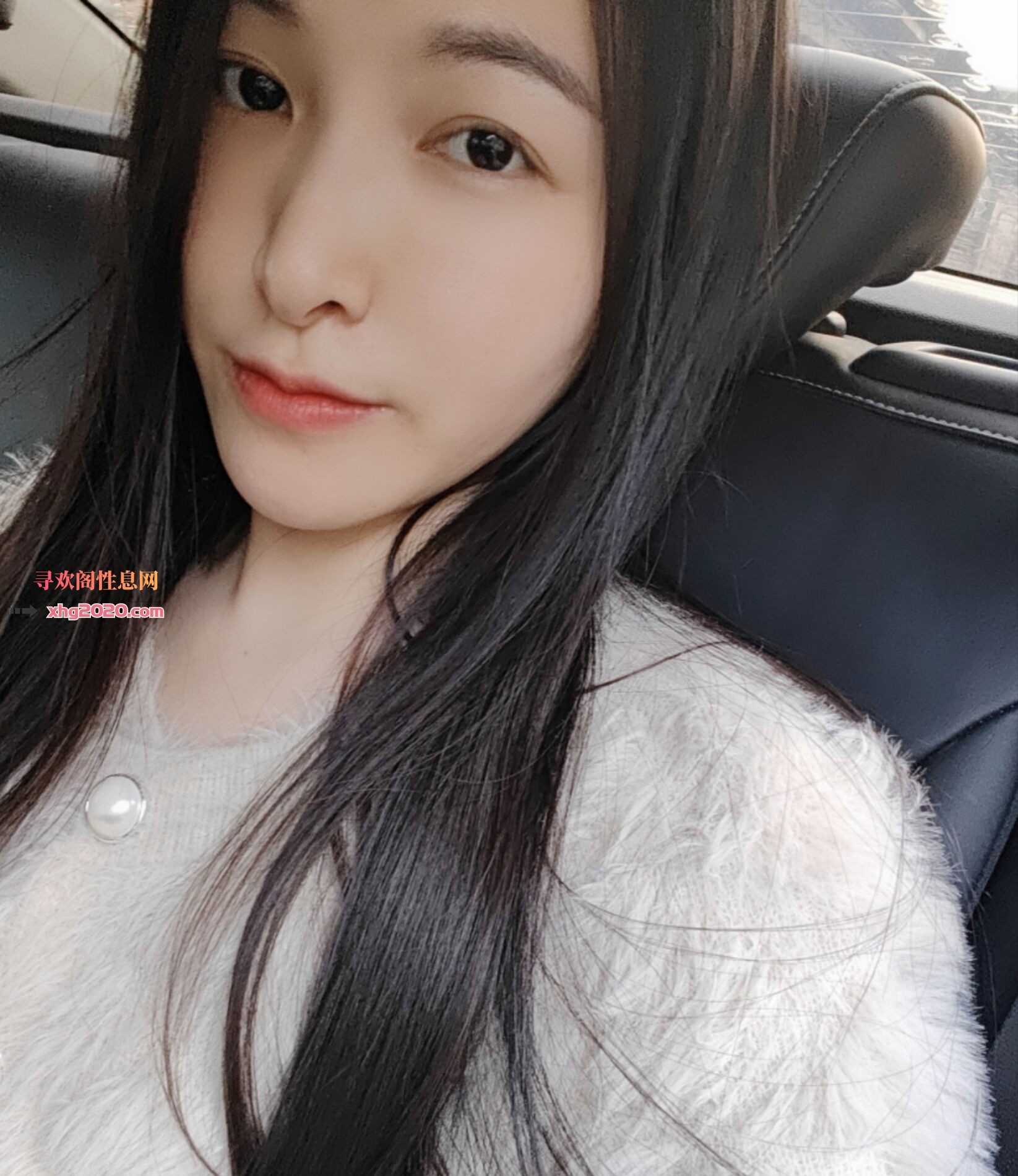 年轻粉嫩人好看