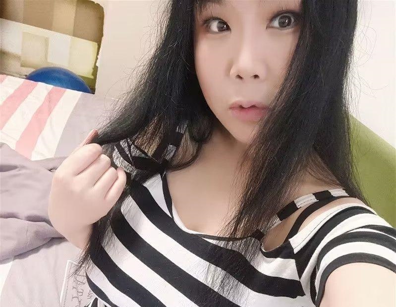 天河大奶丽丽