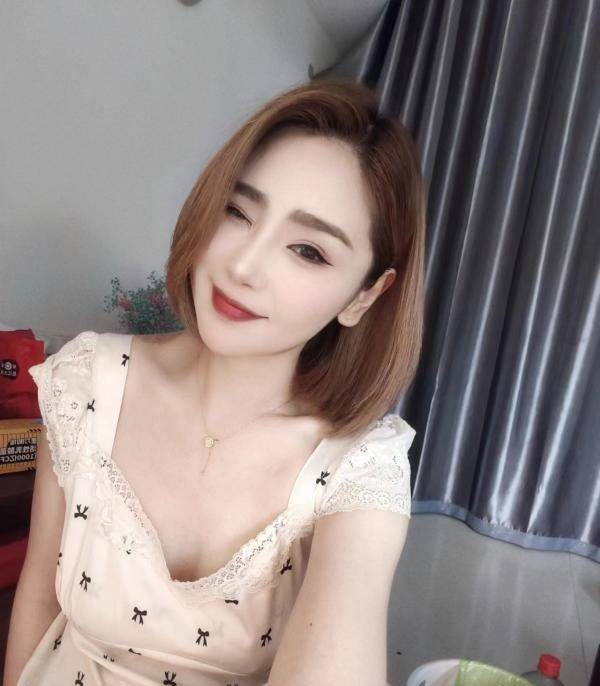 梅花园萱儿