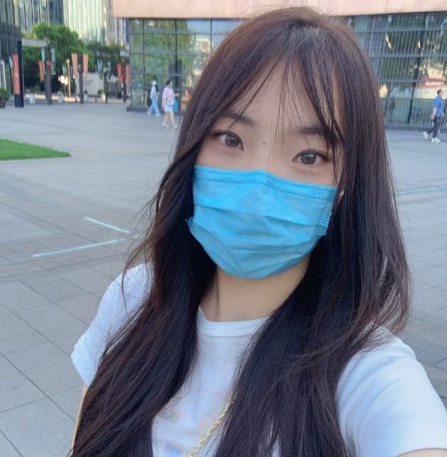 温柔活波的妹子