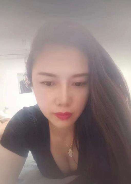 瑶海苗条少妇