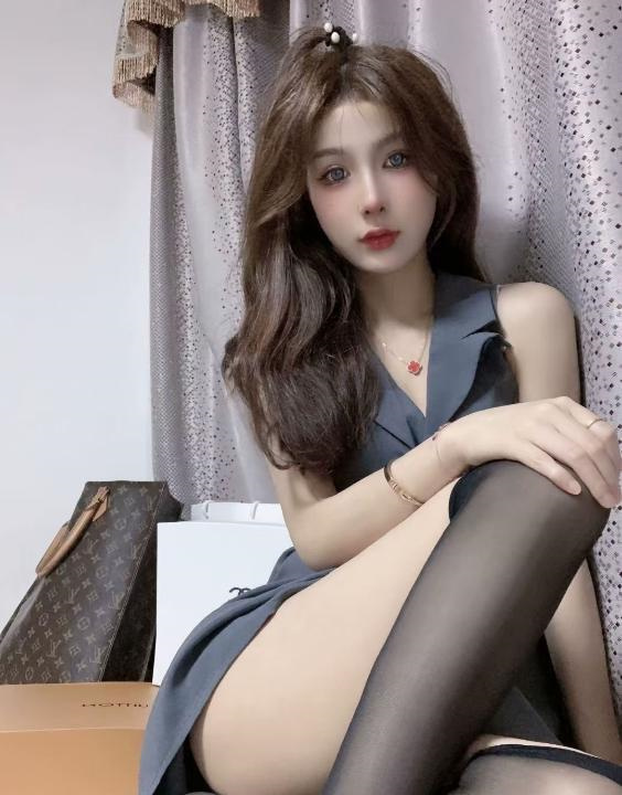 黑丝美腿baby