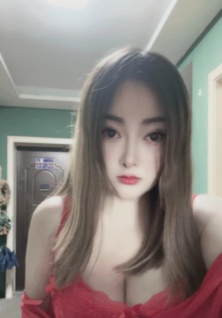 龙华大胸少妇叮当