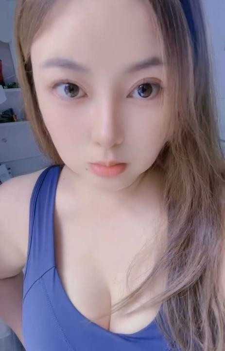 龙华大胸少妇叮当