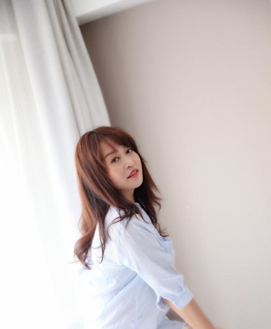大胸苗苗