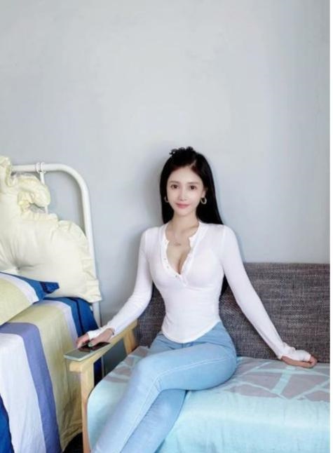 徐东大长腿朵朵