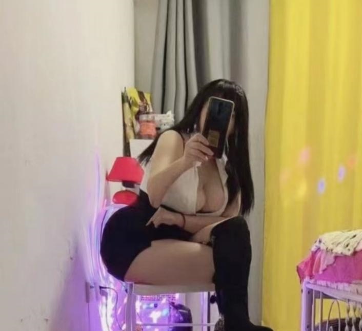 丰乳肥臀服务型秘书