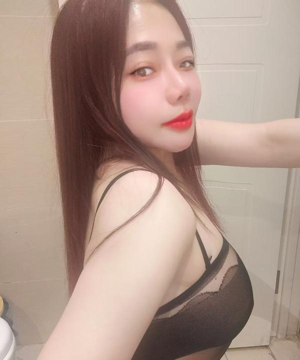 滨江小姐姐